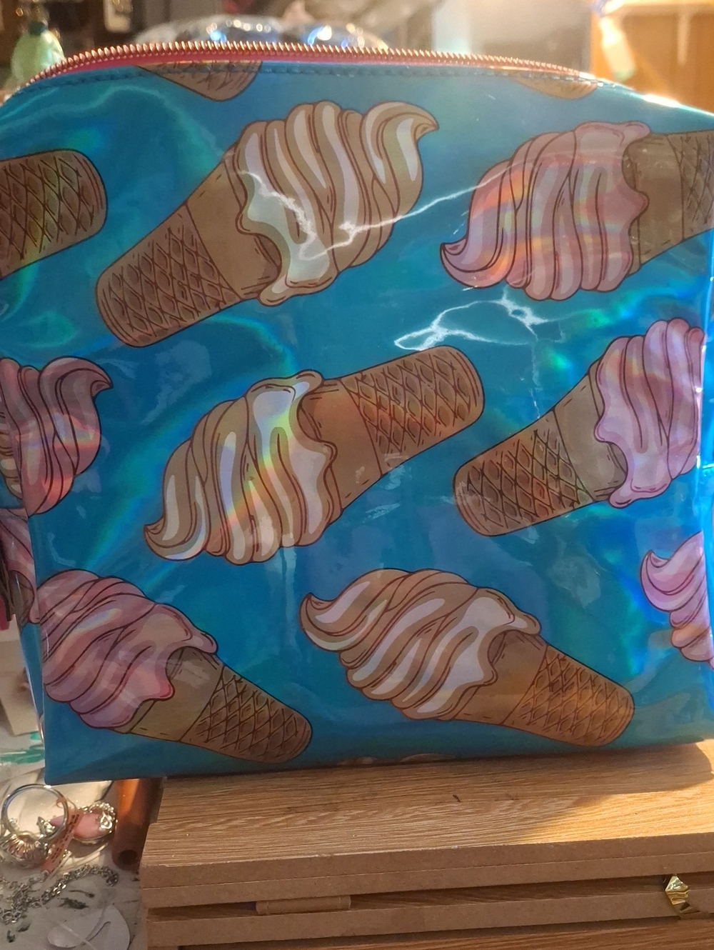 Rare Secret Service Beauty Blue Ice Cream Print Cosmetic Pouch